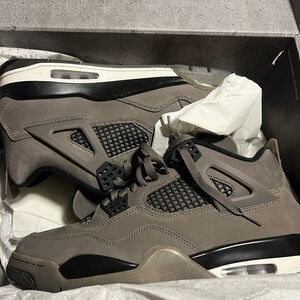 Jordan Retro 4 Men's Sneakers